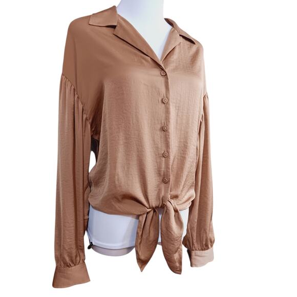 NEW EXPRESS Chic Blouse Top‎ Medium Beige Tan Tie Waist Peasant Coquette Neutral - Picture 7 of 8